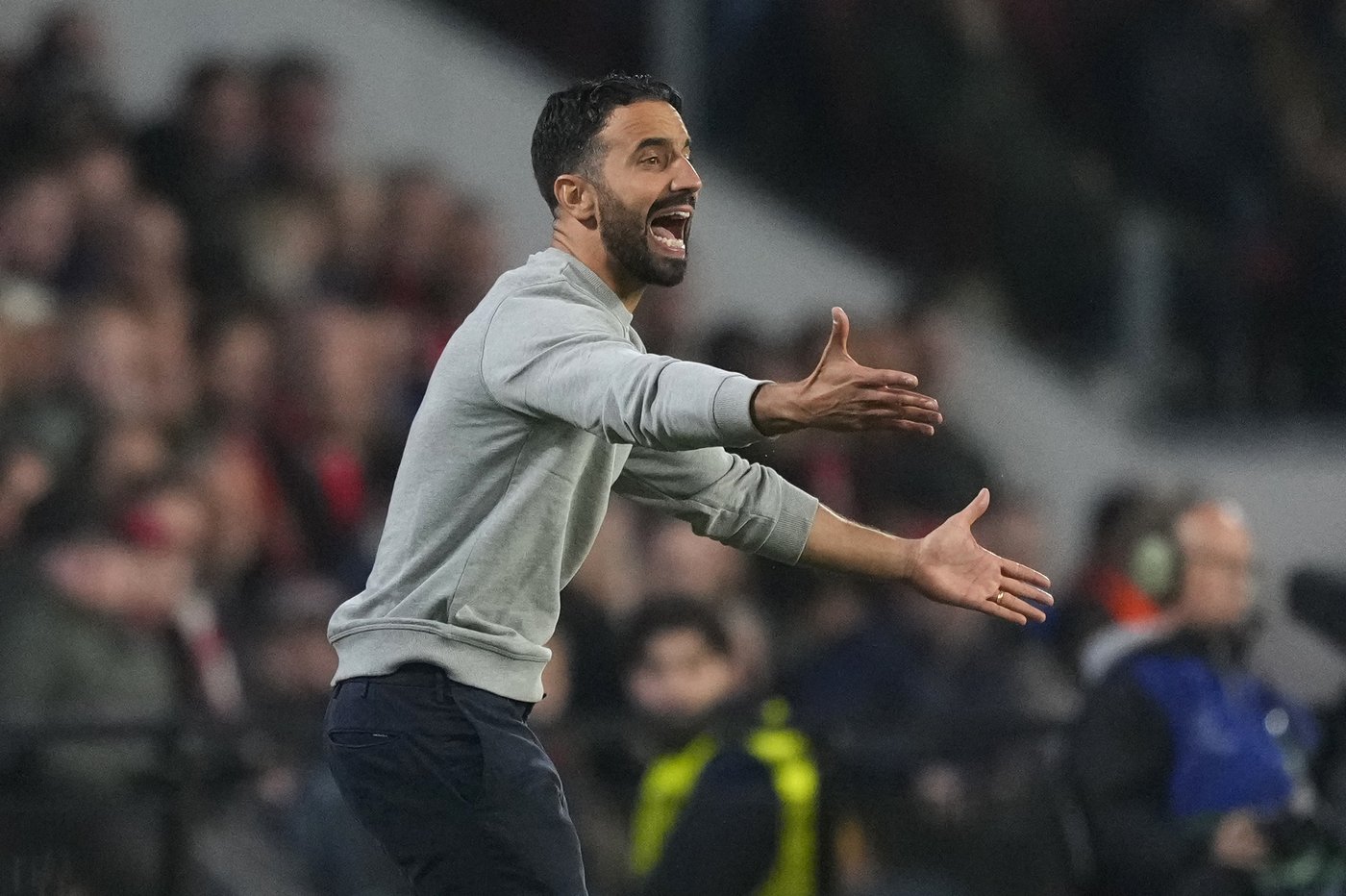 Amorim says future 'hasn't been decided' as Man United shows interest in Sporting Lisbon coach | iNFOnews.ca Amorim says future 'hasn't been decided' as Man United shows interest in Sporting Lisbon coach | iNFOnews.ca