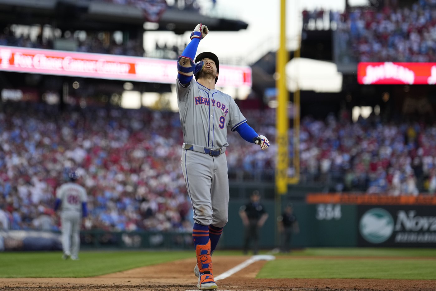 Castellanos wins Game 2 for Phillies with 9th-inning single, top Mets 7-6 | iNFOnews.ca Castellanos wins Game 2 for Phillies with 9th-inning single, top Mets 7-6 | iNFOnews.ca