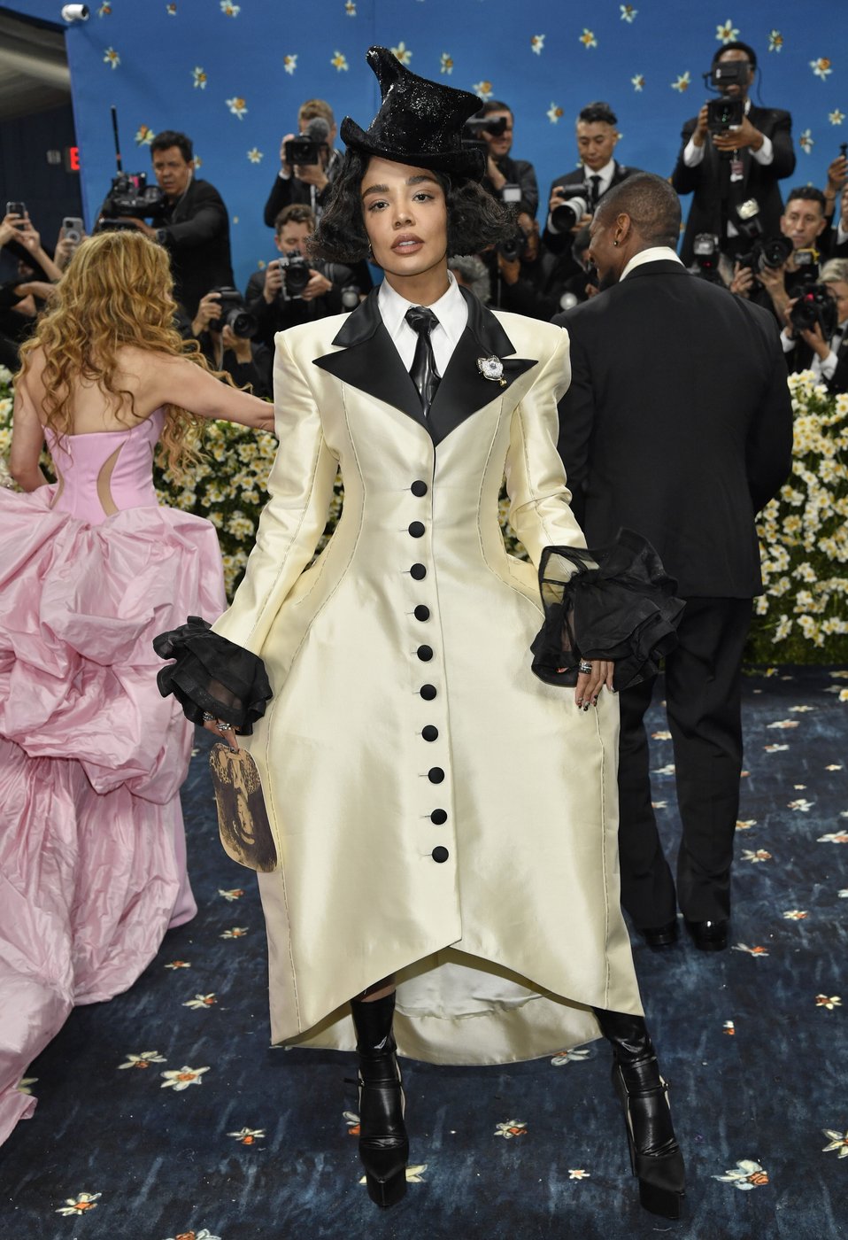 Many ‘Superfine’ tributes to André Leon Talley at the Met Gala | iNFOnews.ca