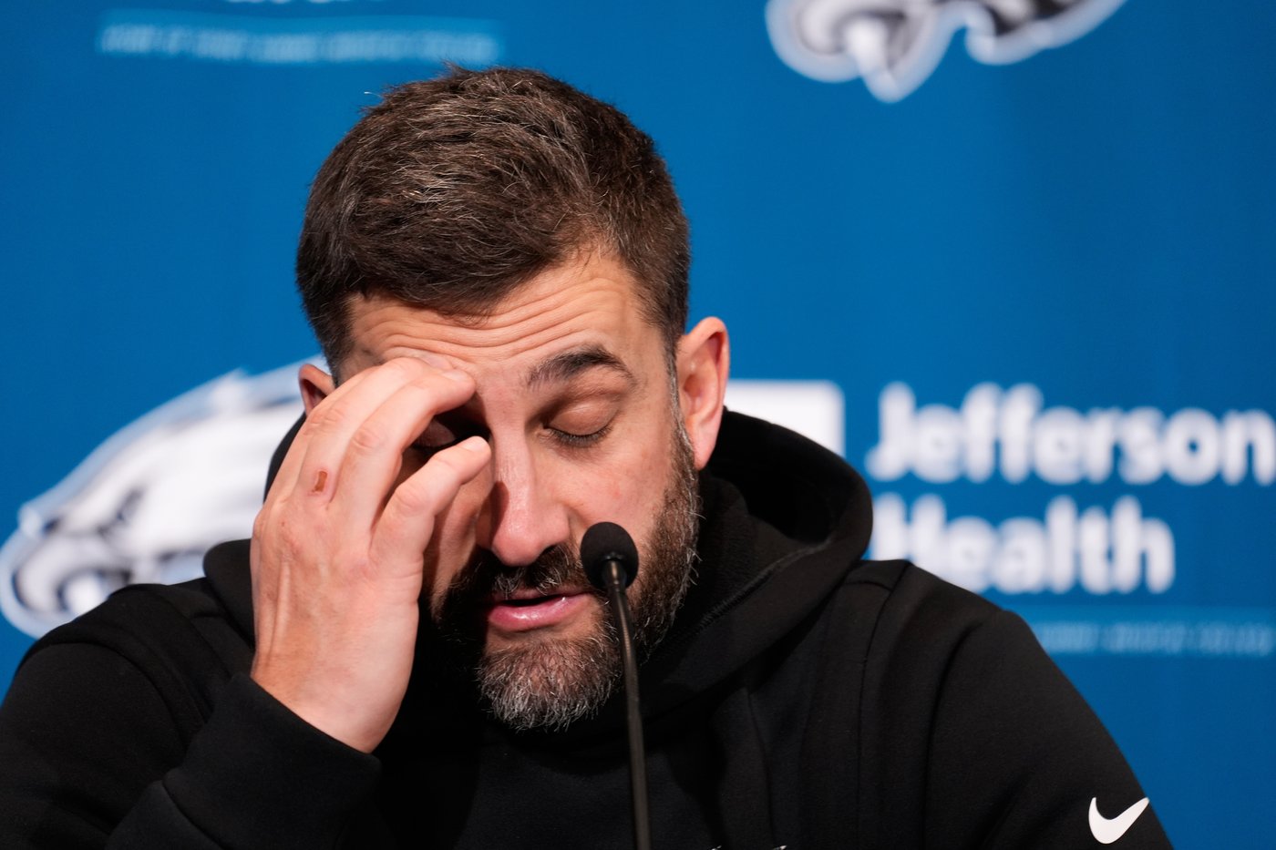 Eagles' season-long issues apparent in playoff loss to 49ers, sideline spat between Sirianni, Brown | iNFOnews.ca Eagles' season-long issues apparent in playoff loss to 49ers, sideline spat between Sirianni, Brown | iNFOnews.ca