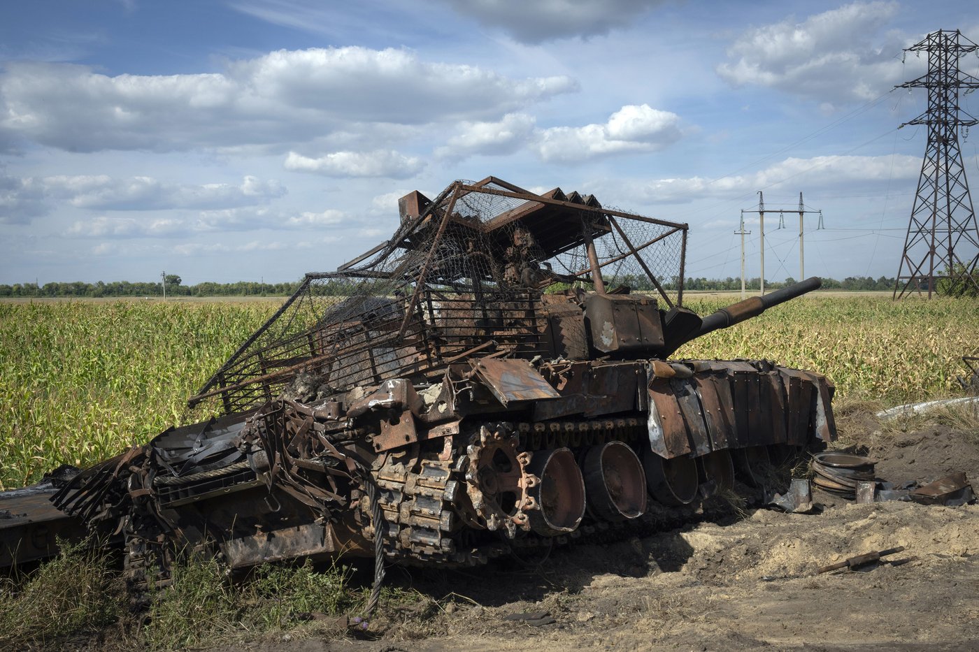 Bloodied Ukrainian troops risk losing more hard-won land in Kursk to Russia | iNFOnews.ca
