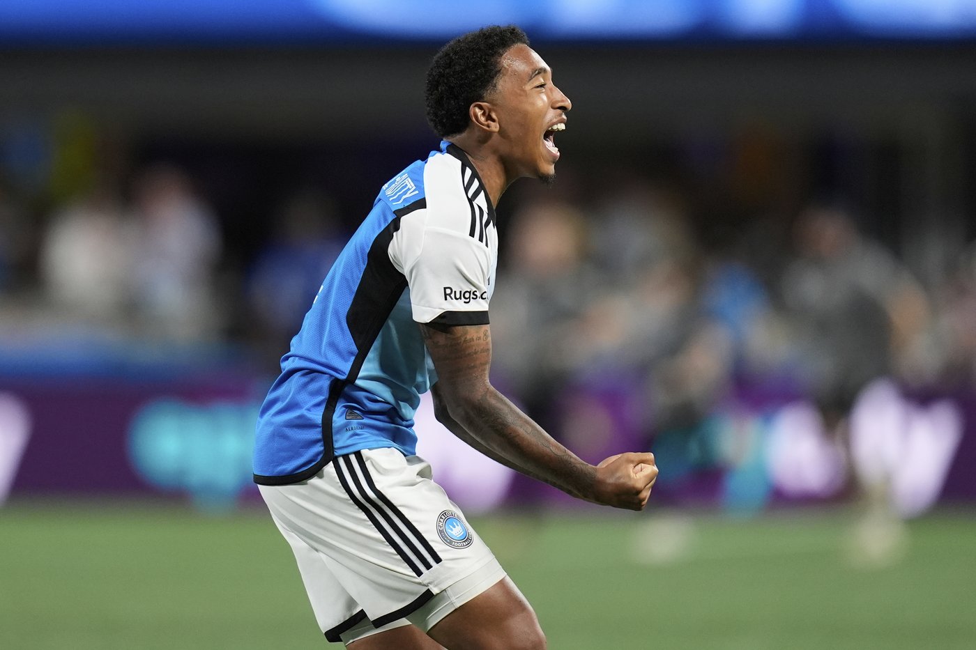 CF Montréal's Marshall-Rutty pushes back against racially abusive social media posts | iNFOnews.ca CF Montréal's Marshall-Rutty pushes back against racially abusive social media posts | iNFOnews.ca