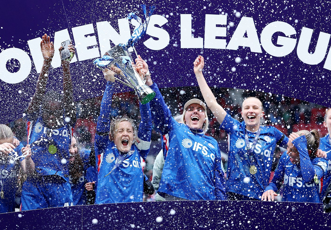 Chelsea beats Man United 2-0 to retain Women's League Cup | iNFOnews.ca Chelsea beats Man United 2-0 to retain Women's League Cup | iNFOnews.ca