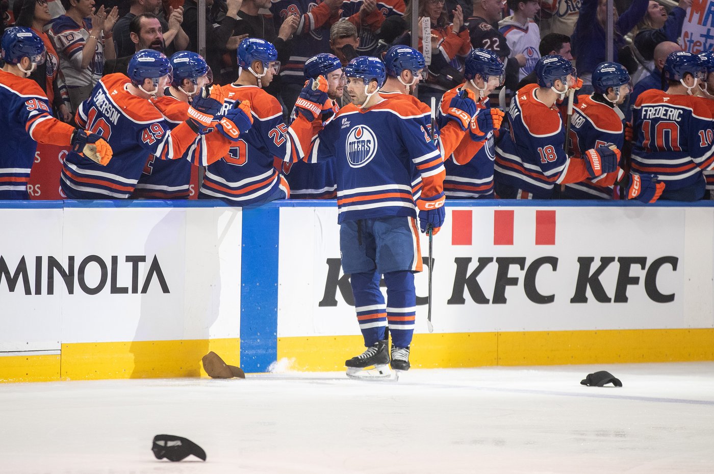 Edmonton Oilers defenceman Evan Bouchard joins elite company with six-point game | iNFOnews.ca