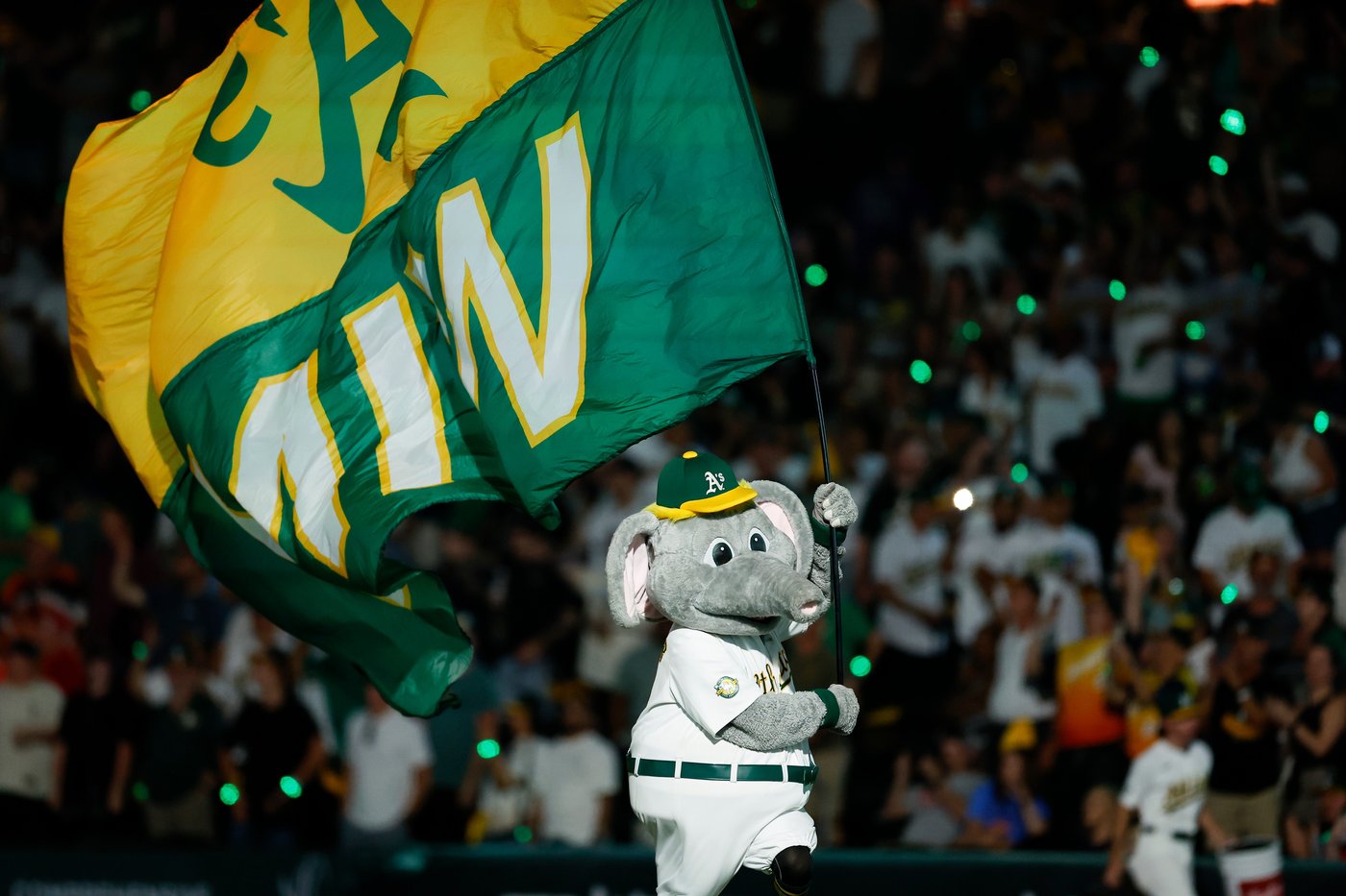 A's savor a sold-out Las Vegas homestand as fans drown out visiting chants | iNFOnews.ca
