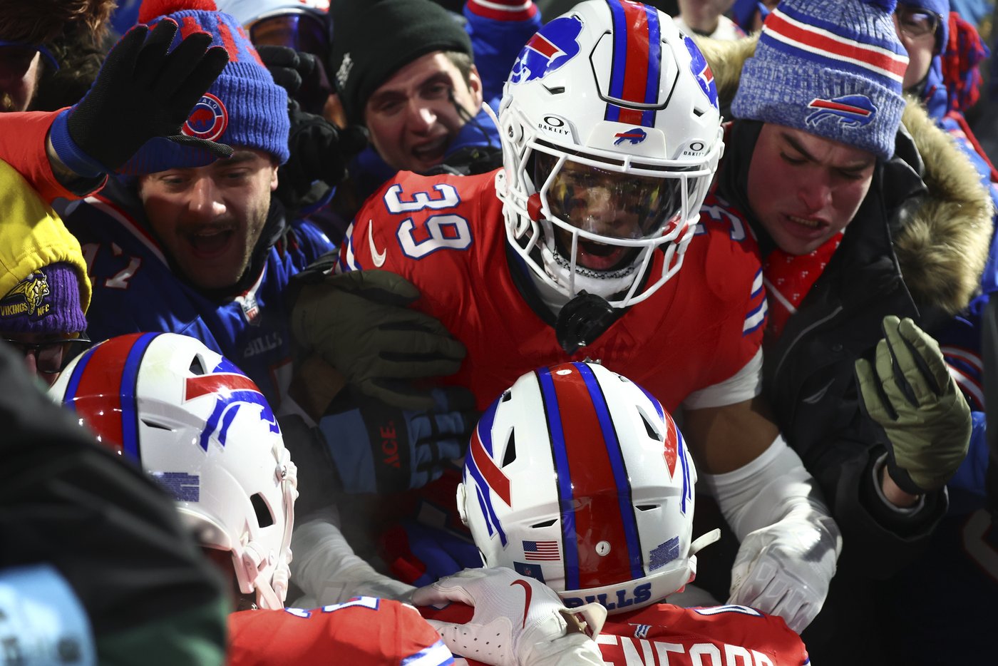 James Cook scores 2 TDs and Bills force 3 turnovers in 24-21 win over Patriots | iNFOnews.ca James Cook scores 2 TDs and Bills force 3 turnovers in 24-21 win over Patriots | iNFOnews.ca