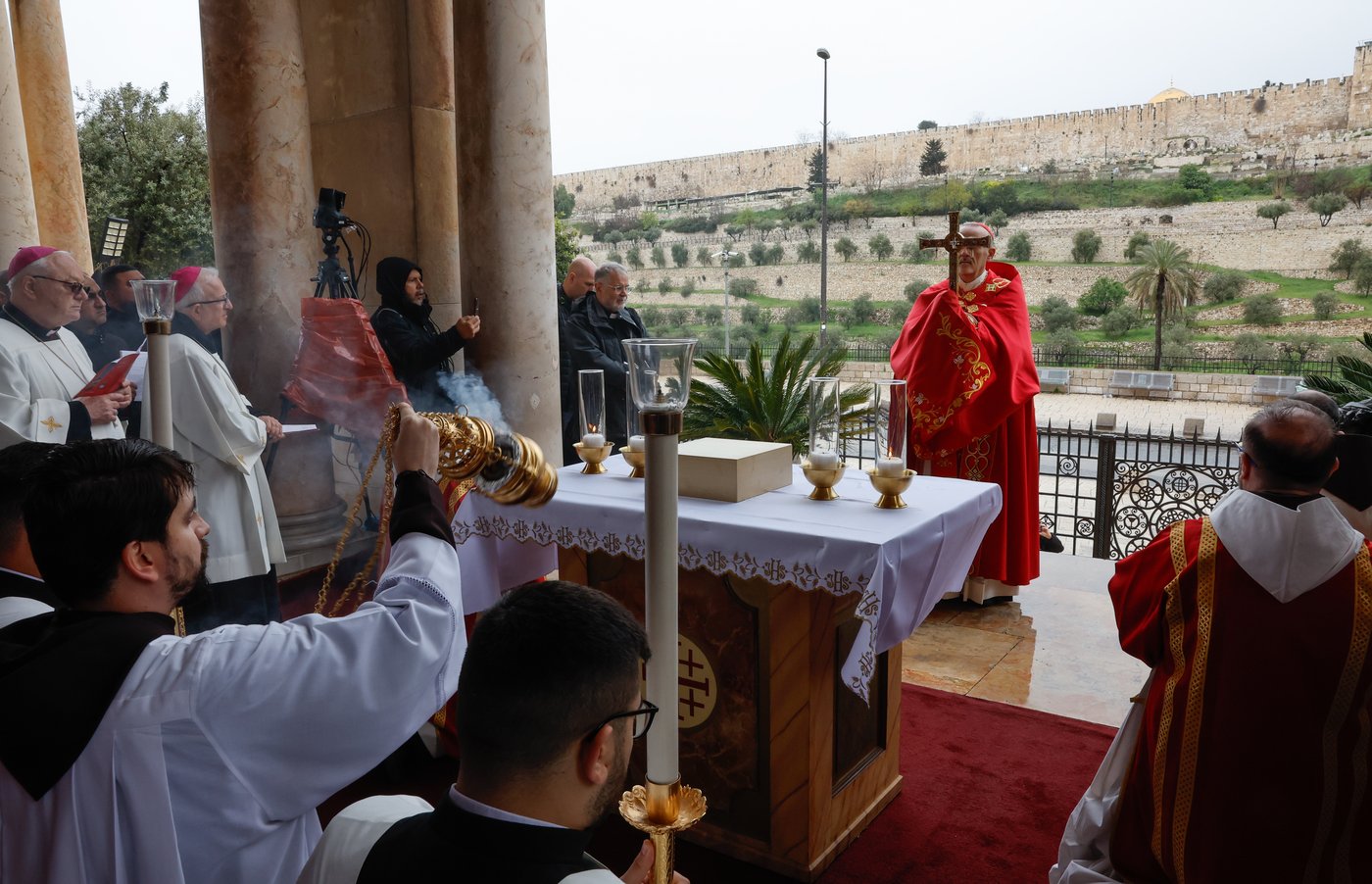 Israeli police prevent Catholic leaders from celebrating Palm Sunday Mass at Jerusalem church | iNFOnews.ca Israeli police prevent Catholic leaders from celebrating Palm Sunday Mass at Jerusalem church | iNFOnews.ca