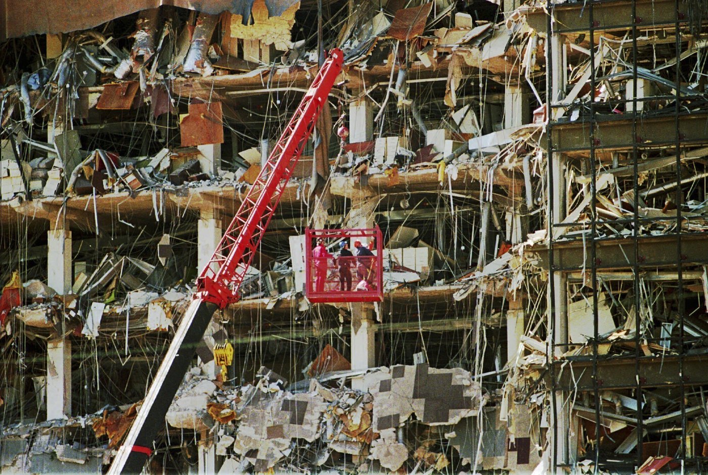 AP Was There: A truck bomb rips through a federal building in Oklahoma City in 1995 | iNFOnews.ca