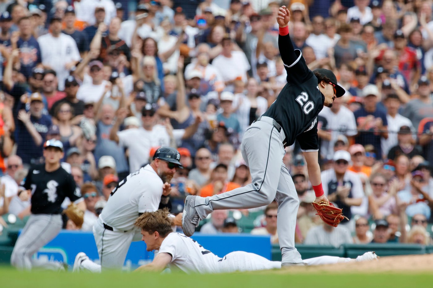 Murakami hits go-ahead 7th-inning homer as White Sox sweep Tigers with 7-5 win | iNFOnews.ca Murakami hits go-ahead 7th-inning homer as White Sox sweep Tigers with 7-5 win | iNFOnews.ca