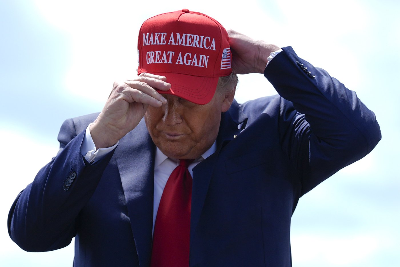 Trump makes false claims about federal response as he campaigns in area ravaged by Hurricane Helene | iNFOnews.ca