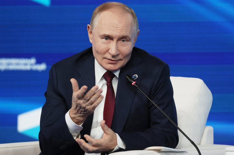 Putin praises Trump but warns that supplies of US long-range missile to Ukraine will badly hurt ties | iNFOnews.ca