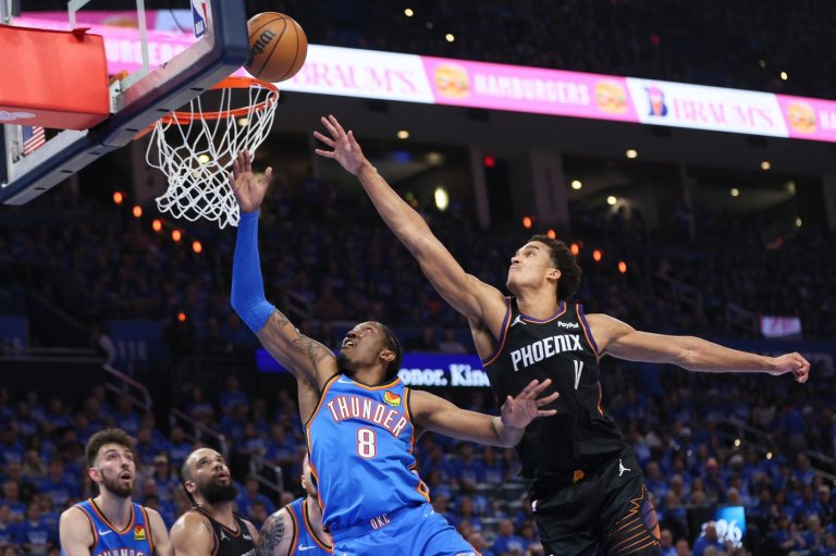 Gilgeous-Alexander scores 25 points as Thunder trounce Suns 119-84 in Game 1 | iNFOnews.ca