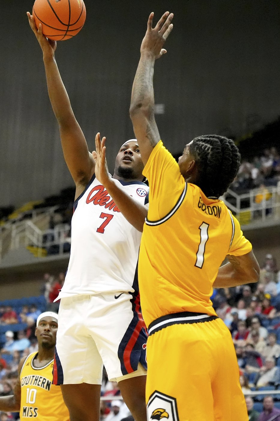 Pedulla hits 6 3-pointers to lead No. 19 Ole Miss to 77-46 win over Southern Miss | iNFOnews.ca Pedulla hits 6 3-pointers to lead No. 19 Ole Miss to 77-46 win over Southern Miss | iNFOnews.ca