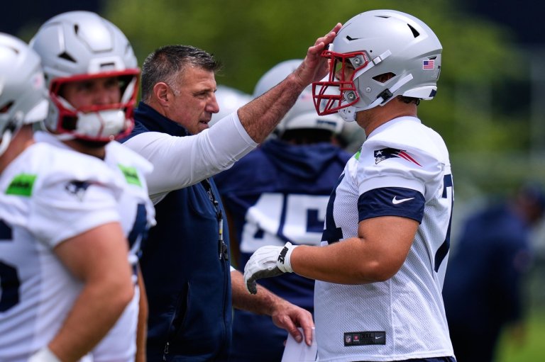 Patriots coach Mike Vrabel focused on spring workouts after missing final day of draft last month | iNFOnews.ca