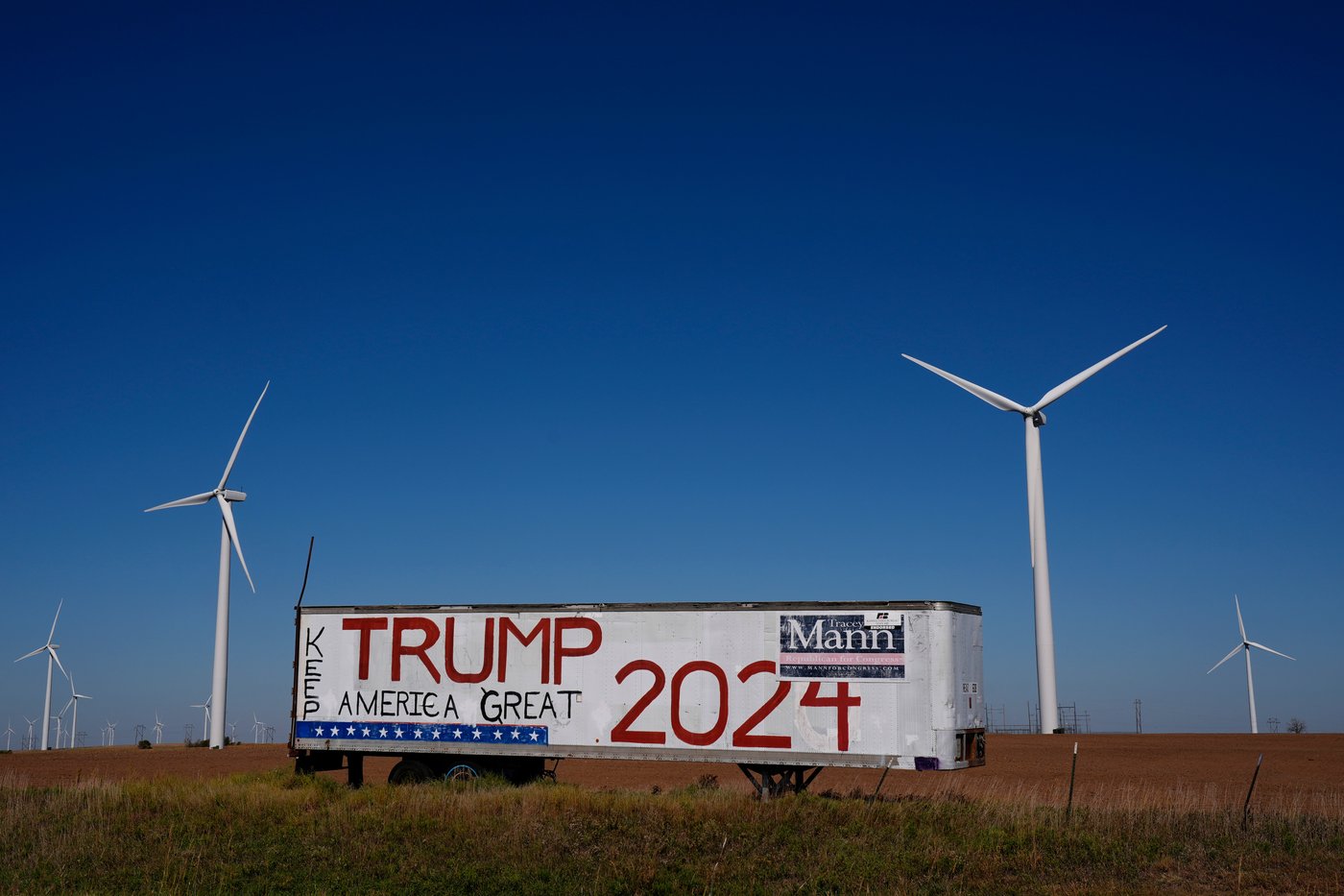 Wind projects are stalled because the Pentagon isn't completing its reviews, industry group says | iNFOnews.ca