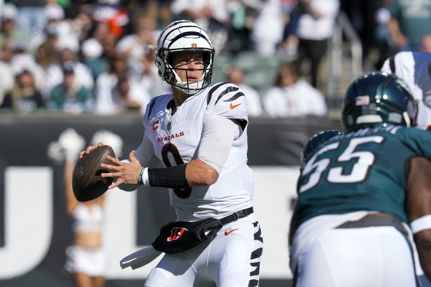 Bengals struggle to run the ball in a 37-17 loss to the Eagles | iNFOnews.ca