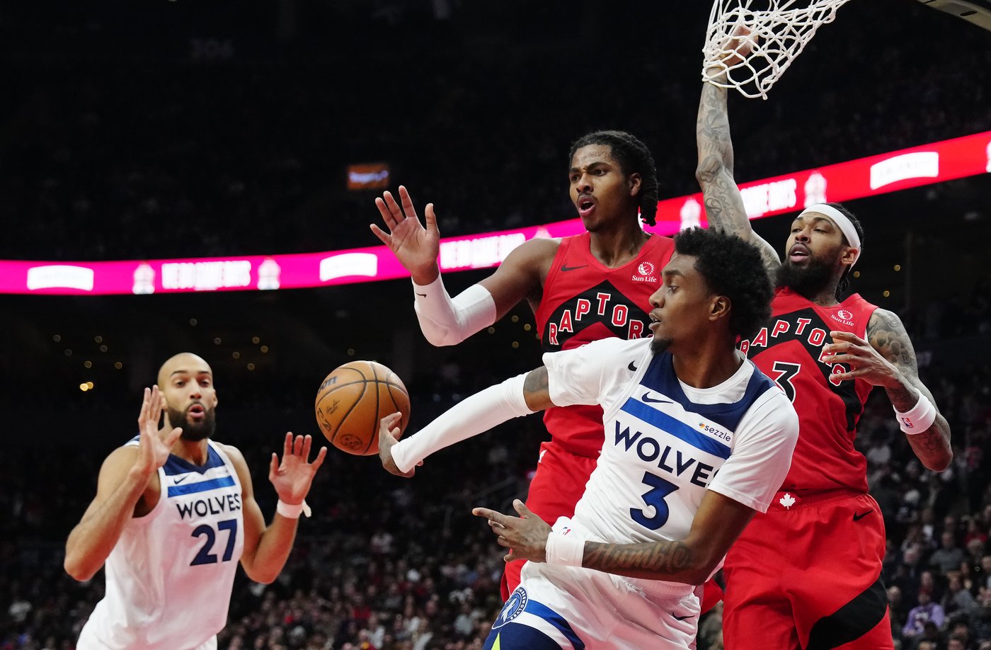 Raptors stumble in 128-126 loss to Timberwolves before NBA trade deadline | iNFOnews.ca
