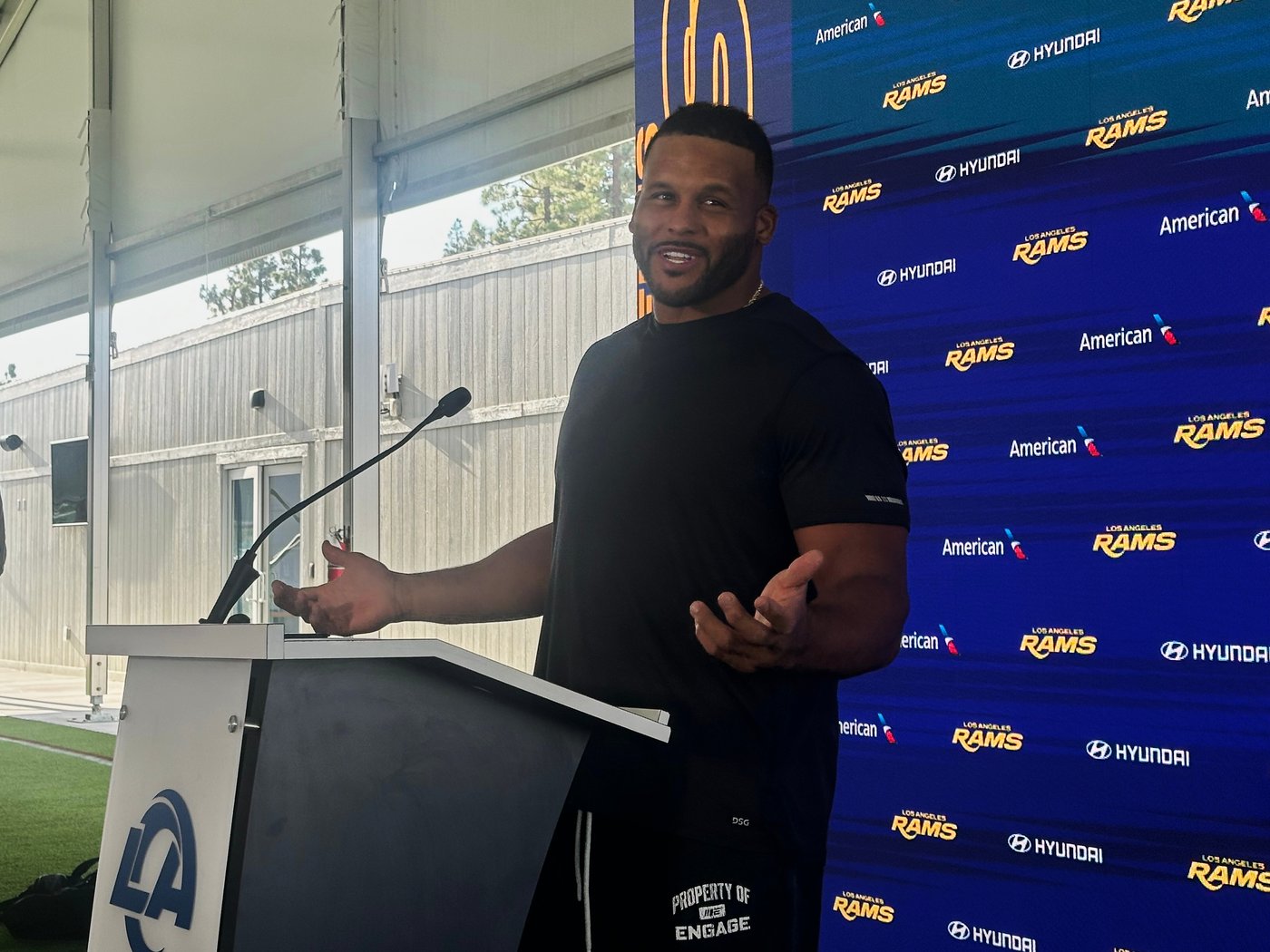 Aaron Donald ends his 2 1/2-year retirement and returns to the Los Angeles Rams | iNFOnews.ca Aaron Donald ends his 2 1/2-year retirement and returns to the Los Angeles Rams | iNFOnews.ca