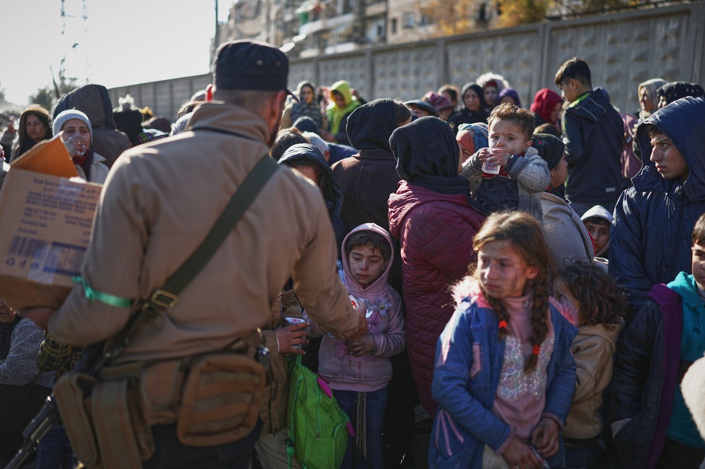Kurdish fighters evacuated from Aleppo after days of violent clashes | iNFOnews.ca