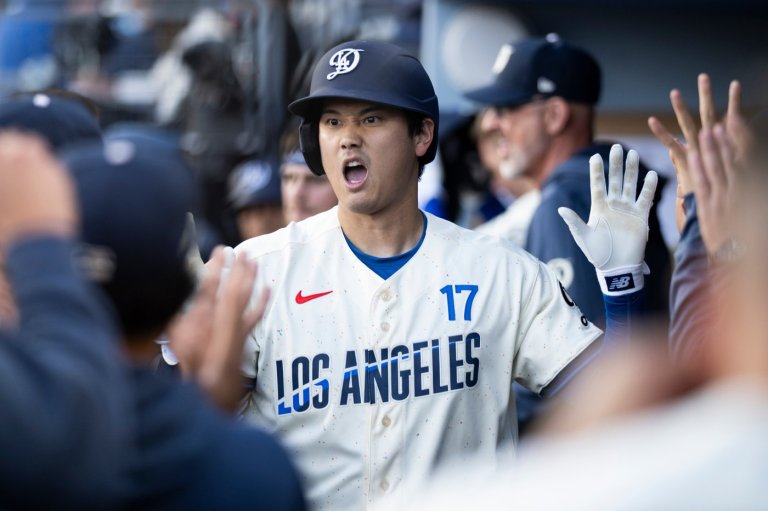 Shohei Ohtani's leadoff homer, Teoscar's 3-run shot propel streaking Dodgers to 6-3 win over Rangers | iNFOnews.ca
