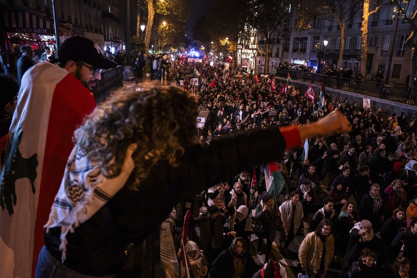 Protests erupt in Paris over pro-Israel gala organized by far-right figures | iNFOnews.ca