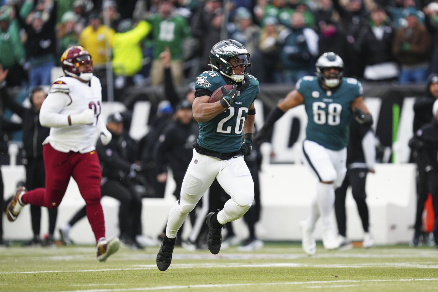 Eagles' Saquon Barkley shines for Eagles with 3 touchdowns in NFC title game win | iNFOnews.ca