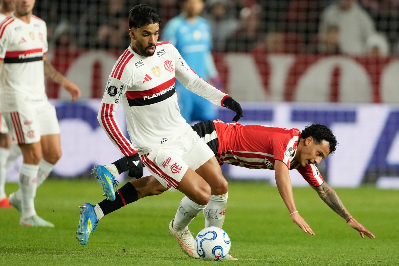 Flamengo grinds out a 0-0 draw at Estudiantes in the Copa Libertadores semifinal | iNFOnews.ca