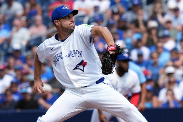 Scherzer becomes 139th pitcher to toss 3,000 innings, but Blue Jays fall to Red Sox | iNFOnews.ca