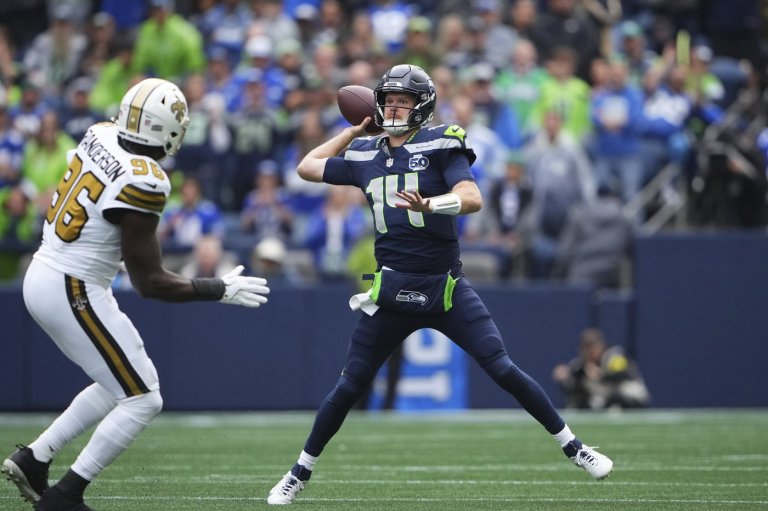 Sam Darnold continues to impress for the Seahawks with his arm and legs | iNFOnews.ca