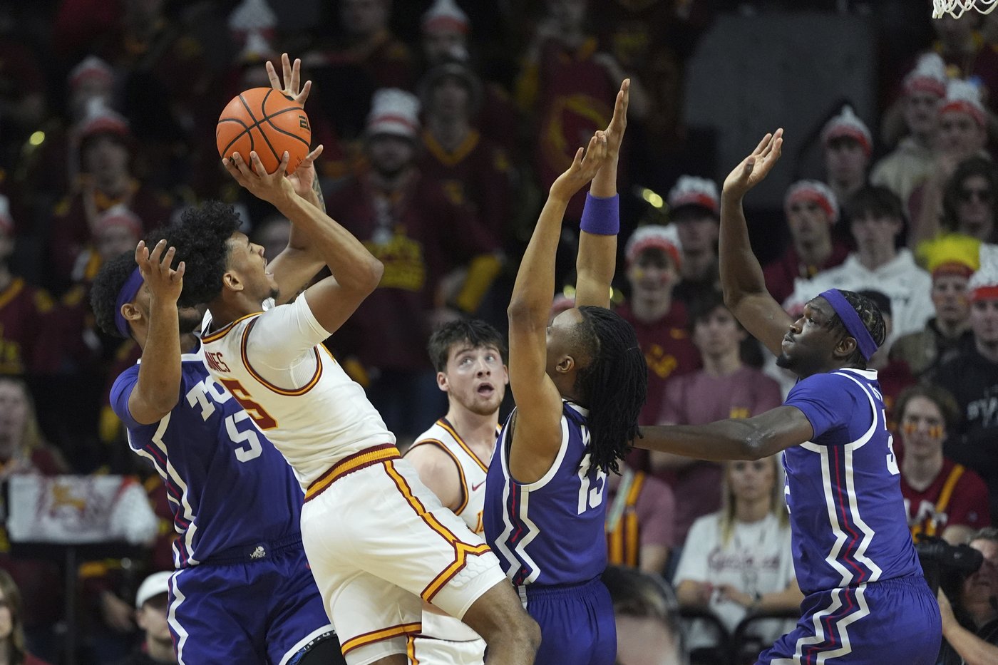 Jones scores 24, Momcilovic adds 14 in return from injury in No. 8 Cyclones' 82-52 win over TCU | iNFOnews.ca