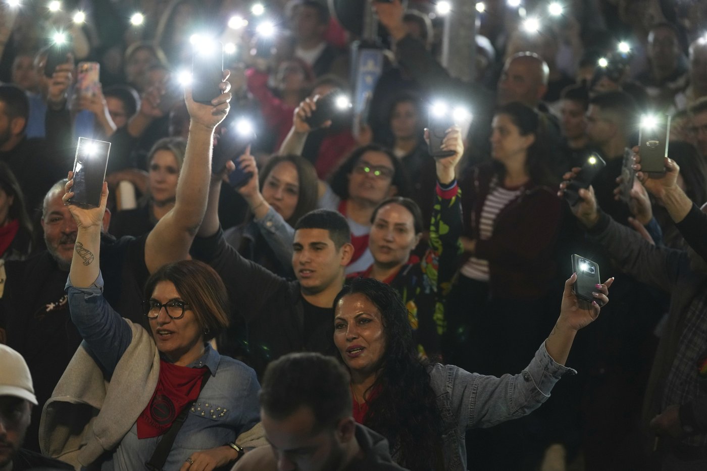 Turkish Cypriots protest over what they say is Turkey's introduction of Islam into education system | iNFOnews.ca