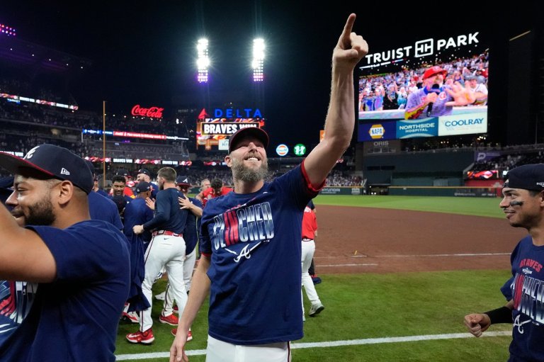 Braves may have to wait to see when 'warrior' Sale can start against Dodgers in NL Division Series | iNFOnews.ca