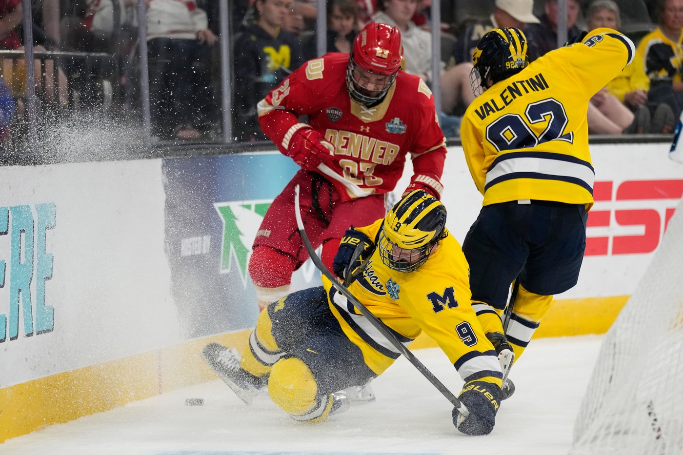 The Sharks sign Hobey Baker Award finalist Eric Pohlkamp to a 2-year deal | iNFOnews.ca The Sharks sign Hobey Baker Award finalist Eric Pohlkamp to a 2-year deal | iNFOnews.ca