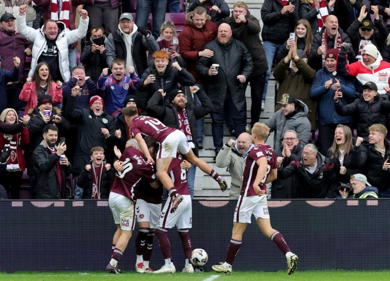 Hearts underlines title threat in Scotland by beating Celtic to move 8 points clear | iNFOnews.ca Hearts underlines title threat in Scotland by beating Celtic to move 8 points clear | iNFOnews.ca