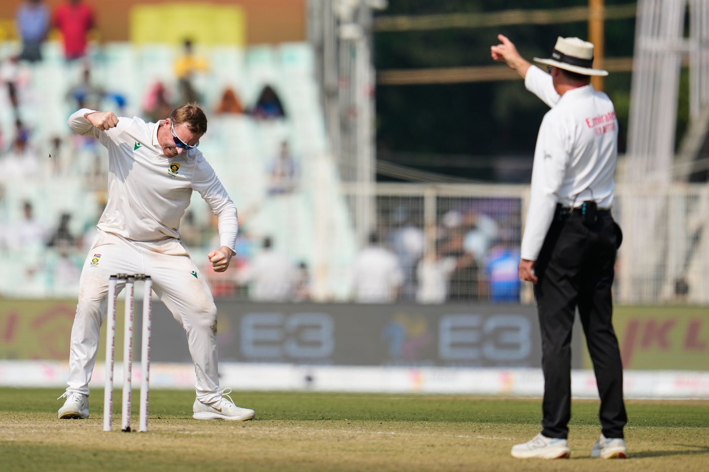 India takes control of 1st test vs. South Africa as 15 wickets fall on Day 2 | iNFOnews.ca India takes control of 1st test vs. South Africa as 15 wickets fall on Day 2 | iNFOnews.ca