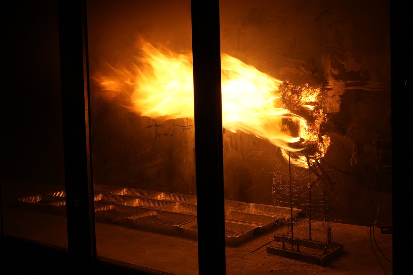 Fire tornadoes pose a threat in California. A fire lab shows how they work | iNFOnews.ca Fire tornadoes pose a threat in California. A fire lab shows how they work | iNFOnews.ca