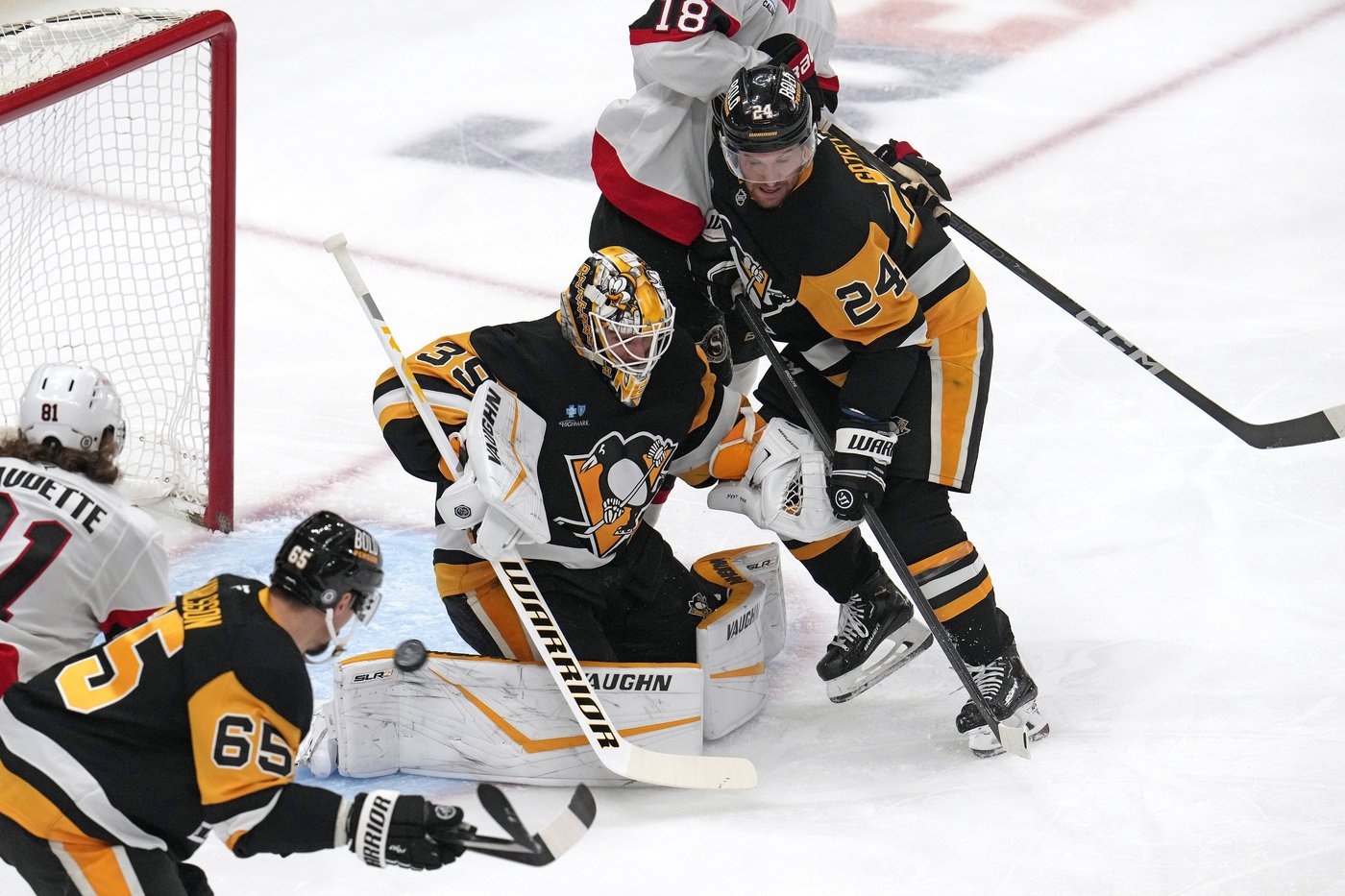 Pinto scores twice, Senators pounce on Penguins for 5-0 win | iNFOnews.ca