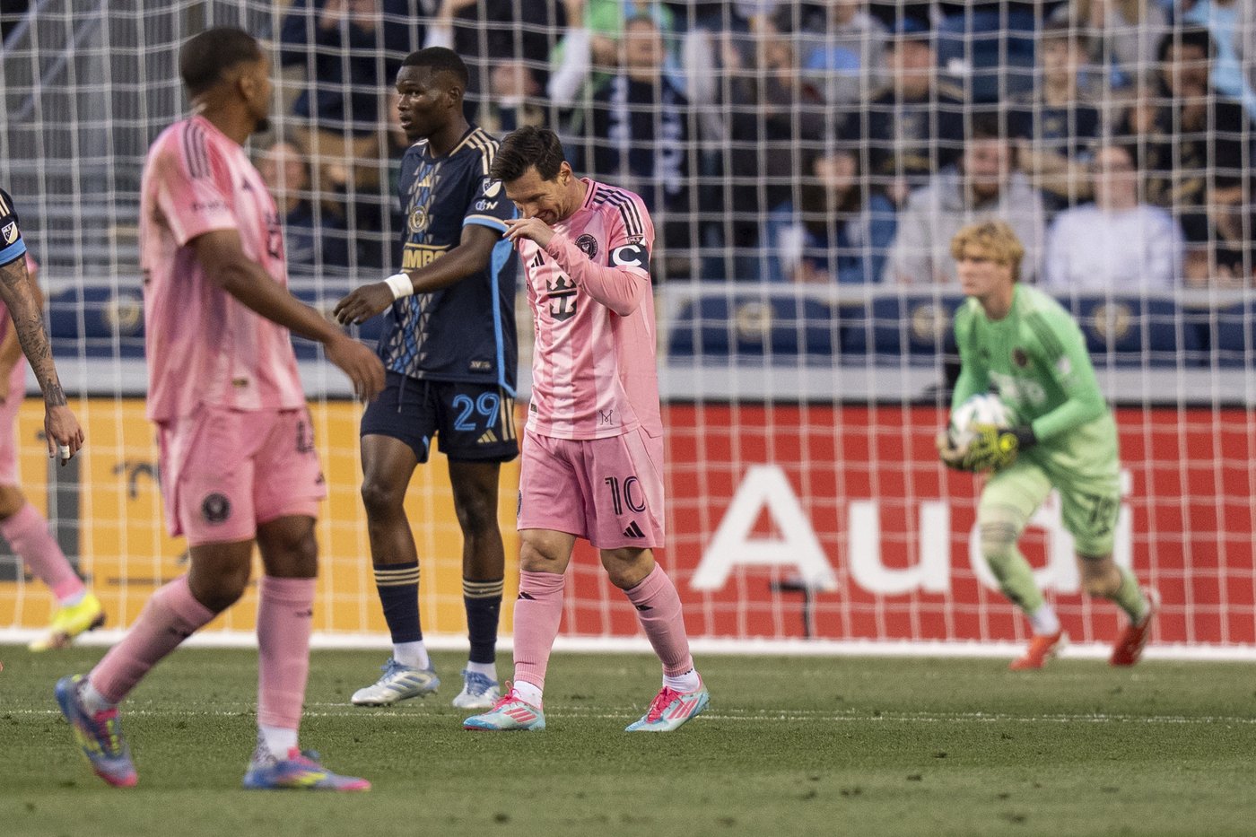 Messi's late free kick goal sparks Inter Miami to rally for a 3-3 tie against Union | iNFOnews.ca Messi's late free kick goal sparks Inter Miami to rally for a 3-3 tie against Union | iNFOnews.ca