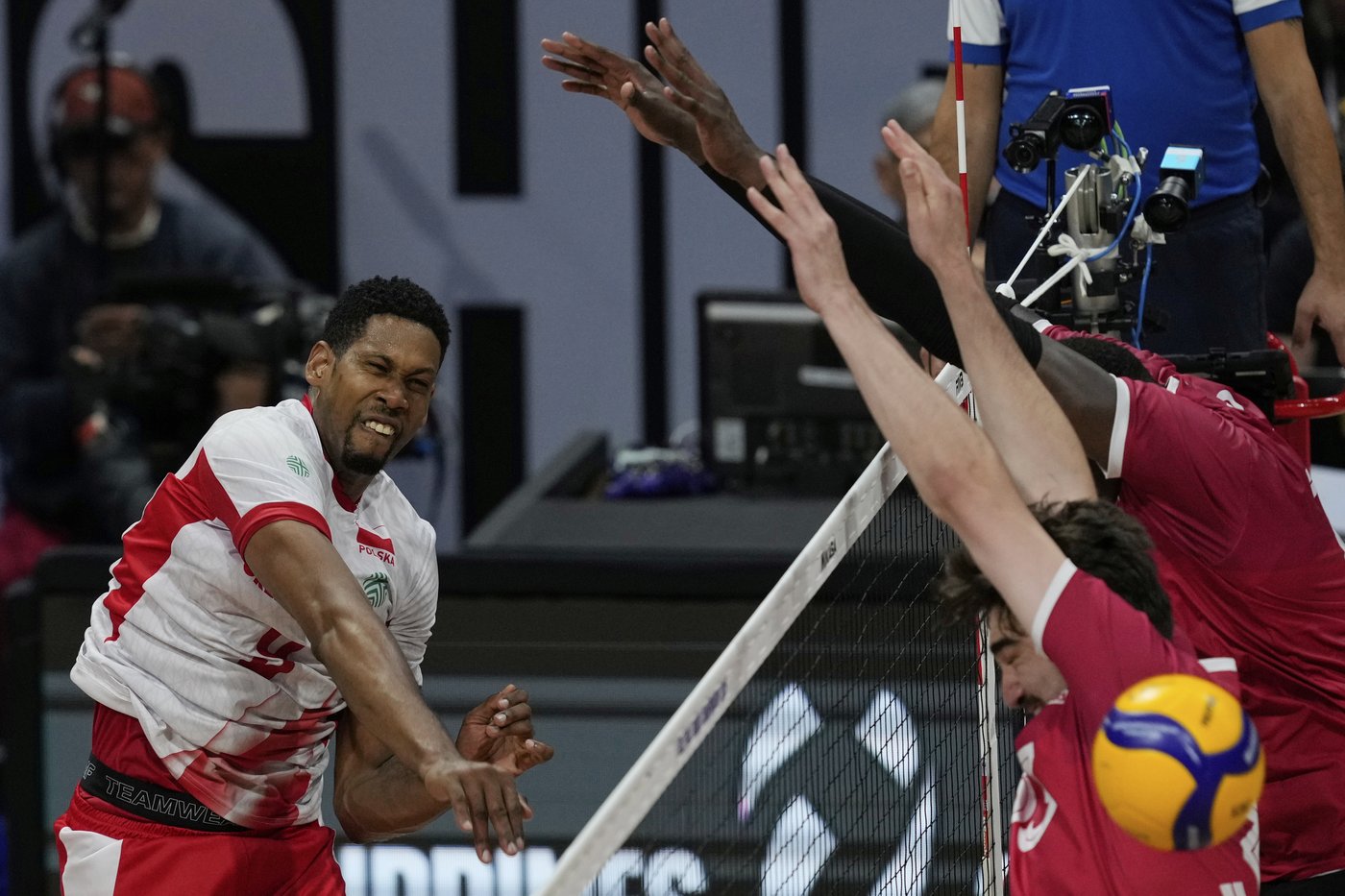 Canada eliminated from men's volleyball world championship with loss to Poland | iNFOnews.ca Canada eliminated from men's volleyball world championship with loss to Poland | iNFOnews.ca
