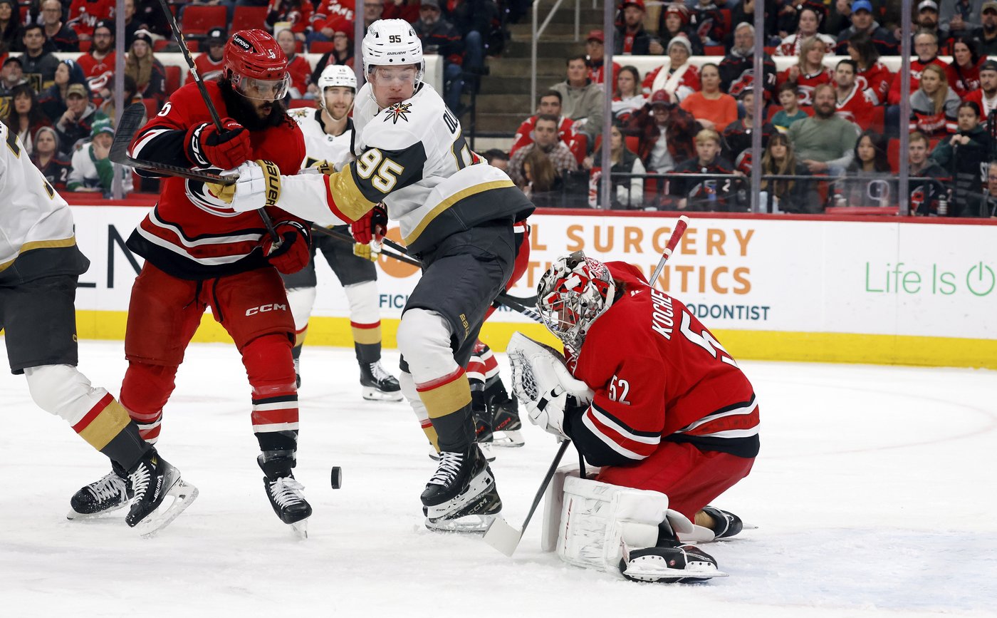 Seth Jarvis scores twice as Carolina Hurricanes push past Vegas Golden Knights 3-2 | iNFOnews.ca