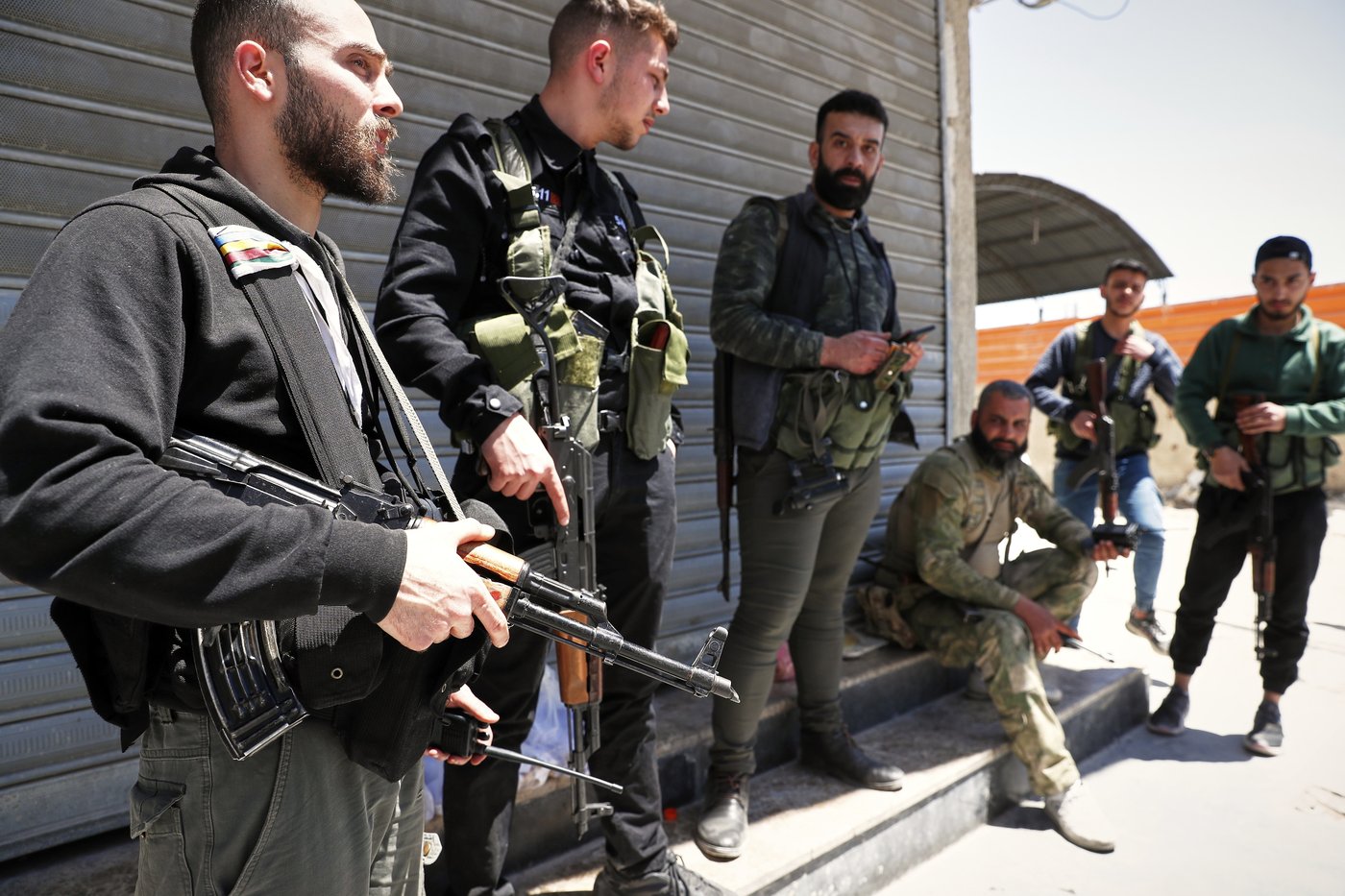 At least 10 dead in Syria after sectarian clashes in Druze suburb of Damascus | iNFOnews.ca At least 10 dead in Syria after sectarian clashes in Druze suburb of Damascus | iNFOnews.ca