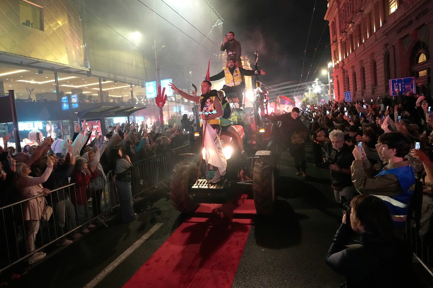 Students march into Belgrade while populist Vucic holds rally in Serbia's south ahead of vote | iNFOnews.ca Students march into Belgrade while populist Vucic holds rally in Serbia's south ahead of vote | iNFOnews.ca
