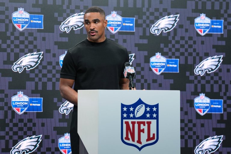 NFL and players' union working together to review the handling of Jalen Hurts' blood clot diagnosis | iNFOnews.ca