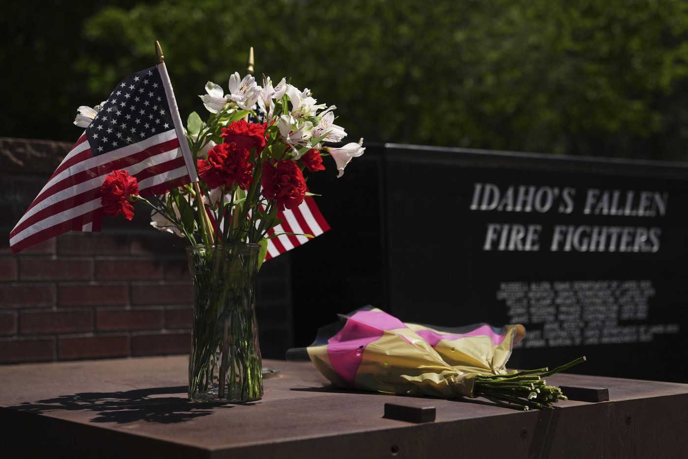 Man who killed Idaho firefighters had been turned away by fire department, Army | iNFOnews.ca