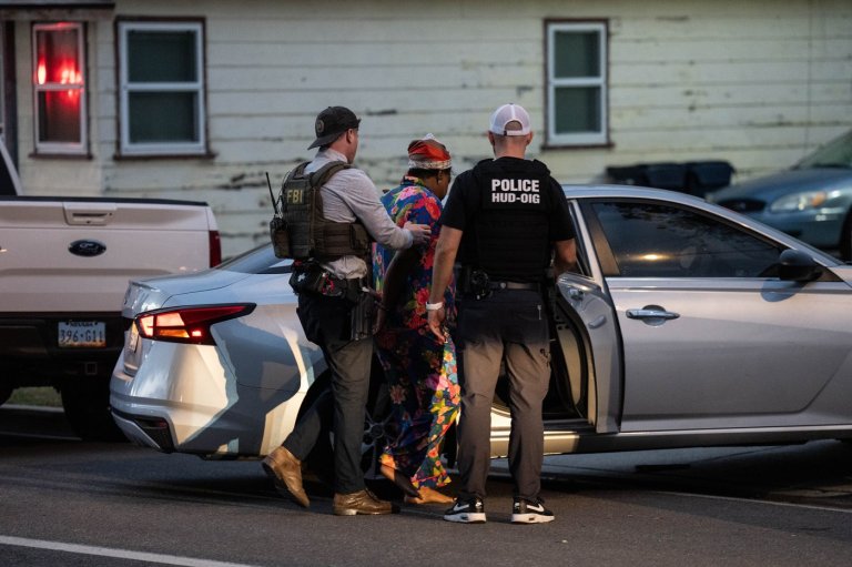 Federal prosecutors charge 3 in alleged $12M homelessness aid fraud in Southern California | iNFOnews.ca