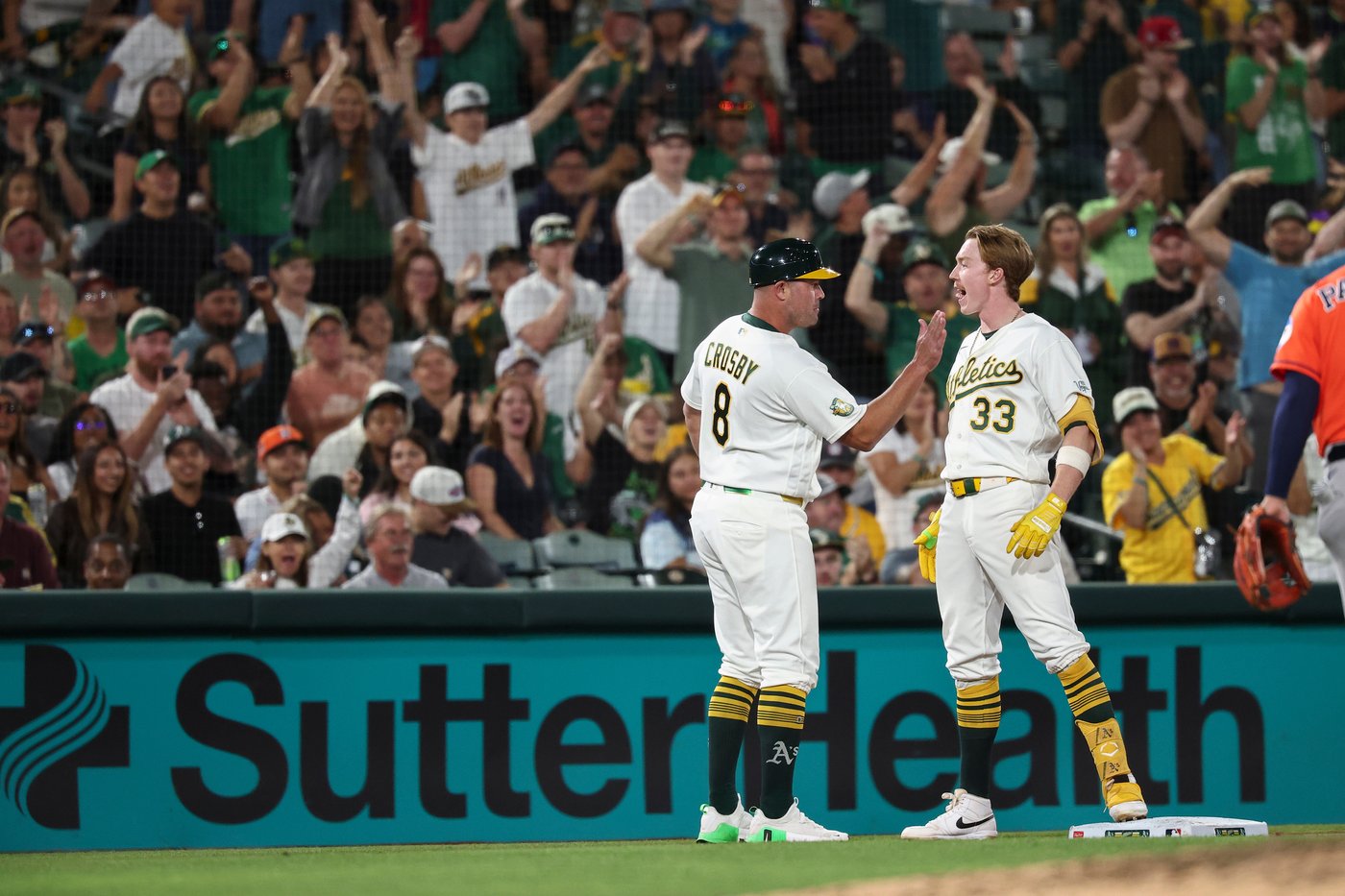Bolte and Stefanic each hit 2 RBIs in sixth to lift Athletics past Astros 6-5 | iNFOnews.ca Bolte and Stefanic each hit 2 RBIs in sixth to lift Athletics past Astros 6-5 | iNFOnews.ca