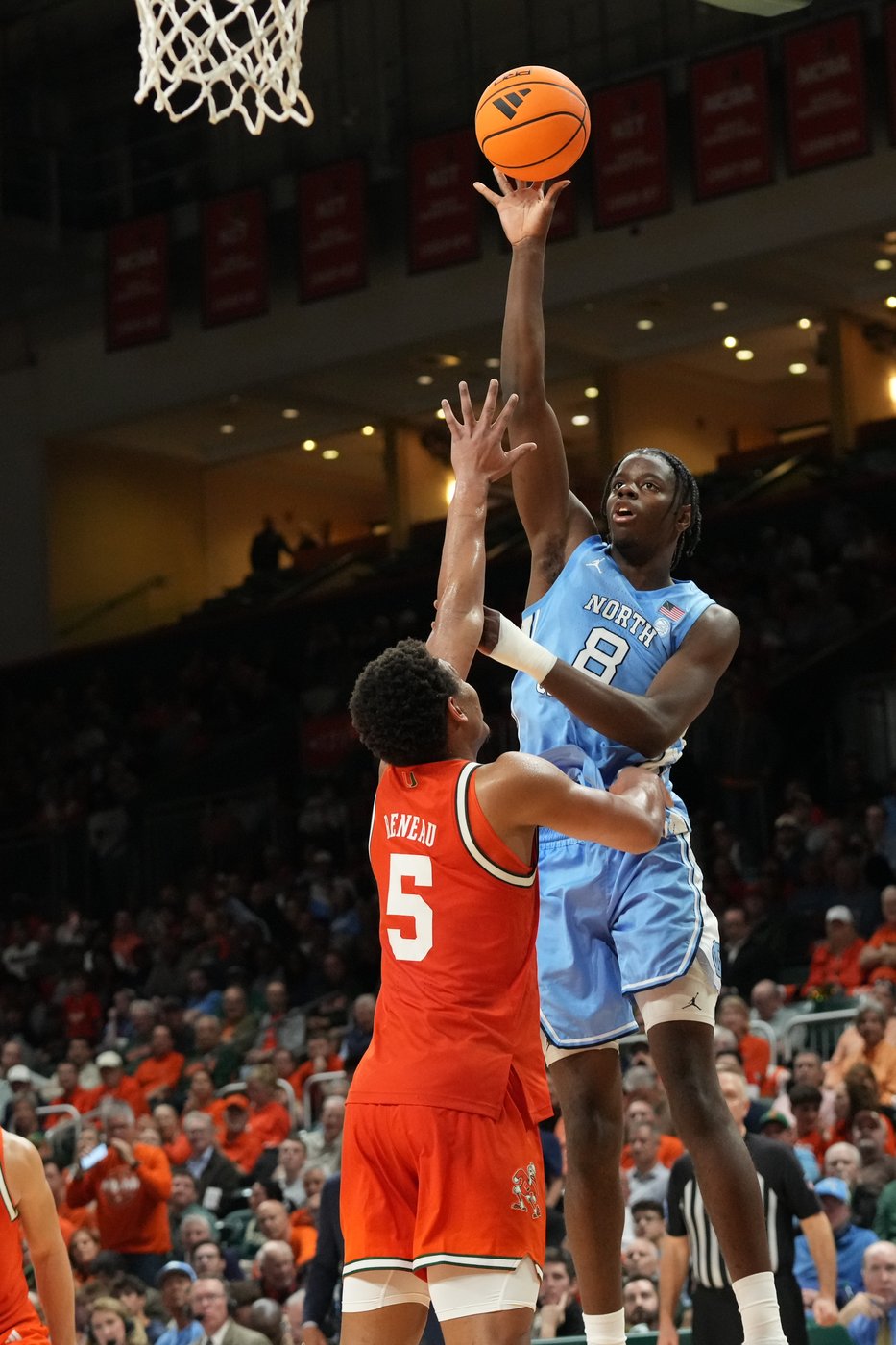 No. 11 Tar Heels lose freshman star Caleb Wilson to hand fracture; timetable for return unclear | iNFOnews.ca No. 11 Tar Heels lose freshman star Caleb Wilson to hand fracture; timetable for return unclear | iNFOnews.ca