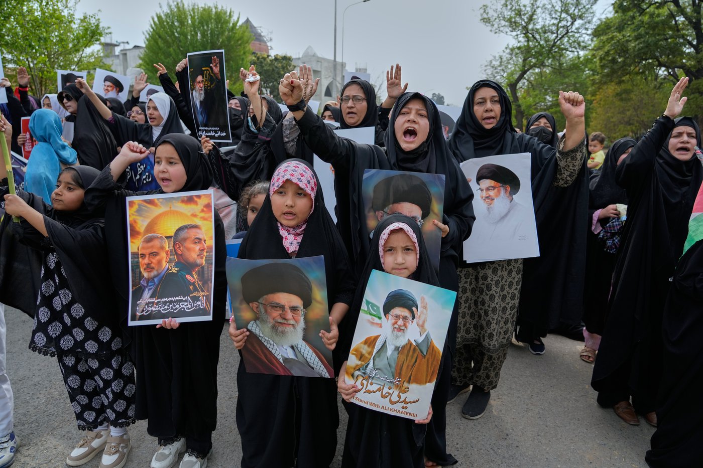 Pakistani Shiites rally to denounce US-Israeli strikes on Iran as US Embassy issues a security alert | iNFOnews.ca
