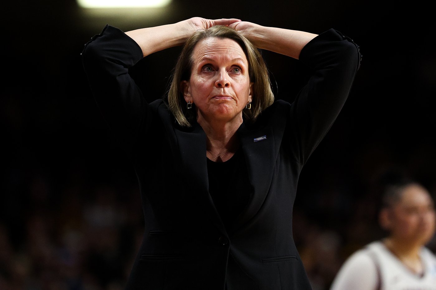 Battle's last-second jumper gives Minnesota a 65-63 win over Mississippi in women's NCAA Tournament | iNFOnews.ca