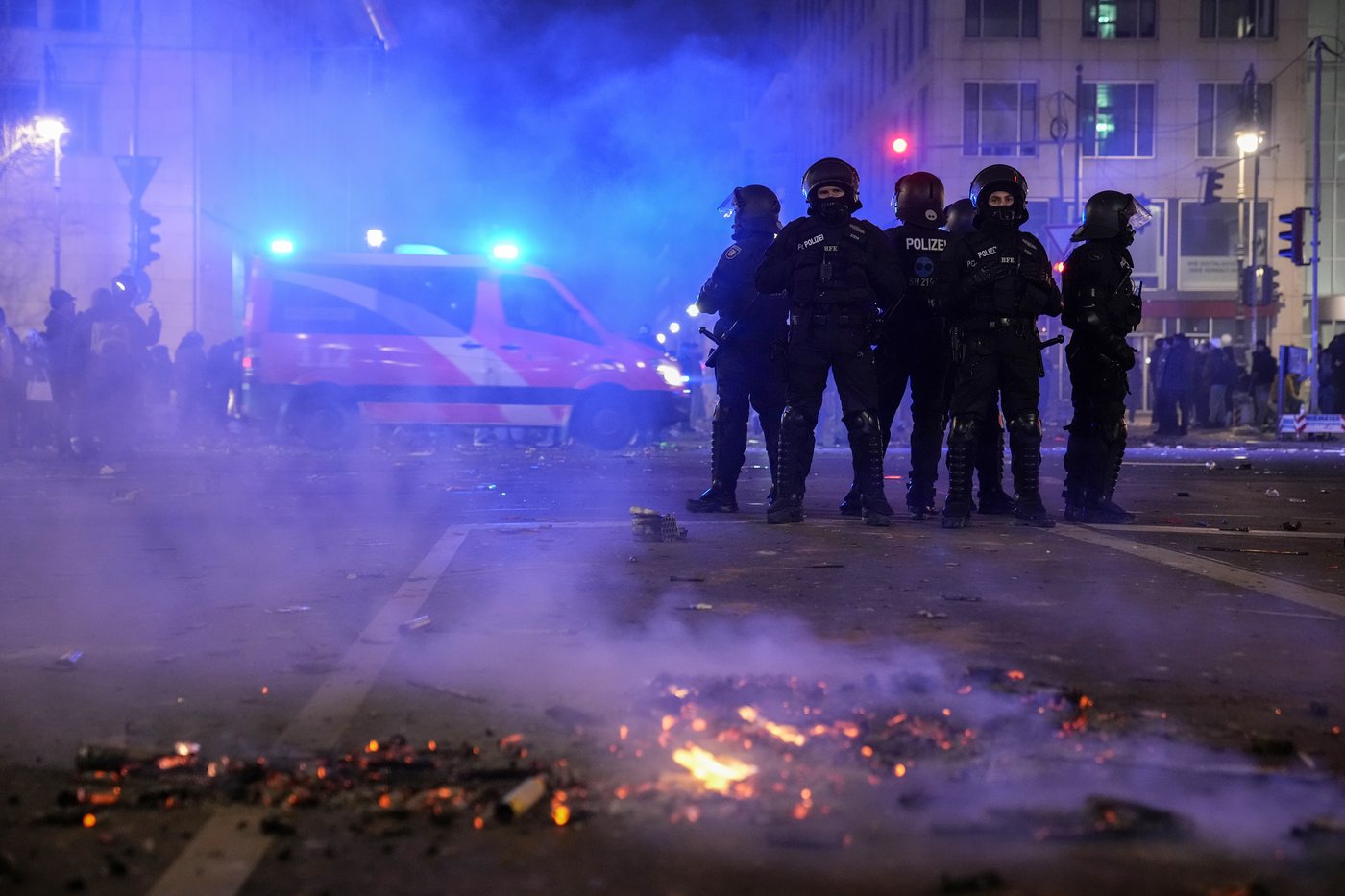 German government condemns New Year's Eve violence after hundreds of arrests | iNFOnews.ca